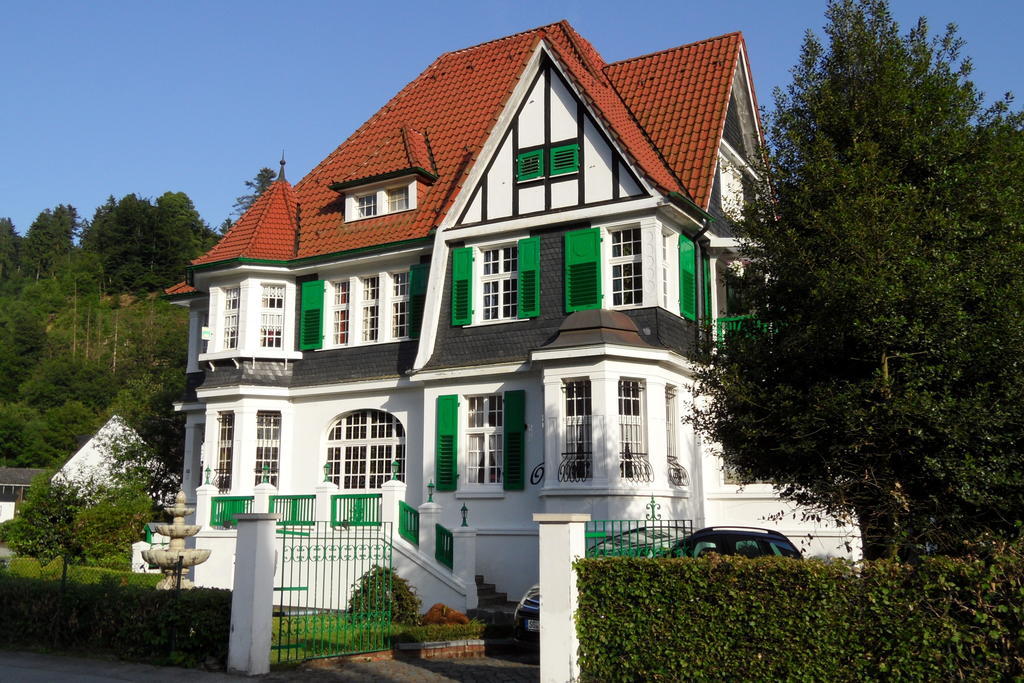 Villa Biso Solingen Exterior photo